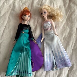 Disney Frozen Anna and Elsa Doll Pair with Teal and White Dresses